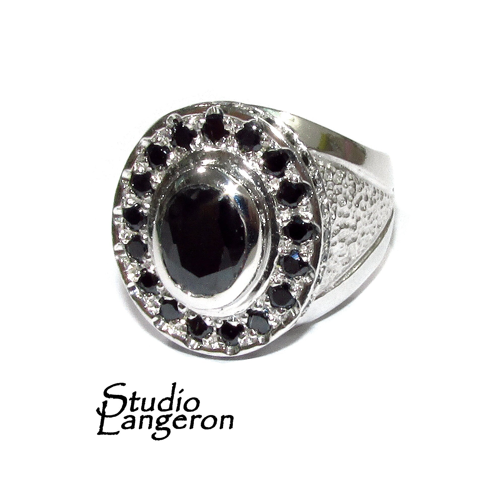 Black onyx man ring 925 sterling silver size 11, single copy, solid silver, natural onyx, man ring, gemstone, Handmade black ring