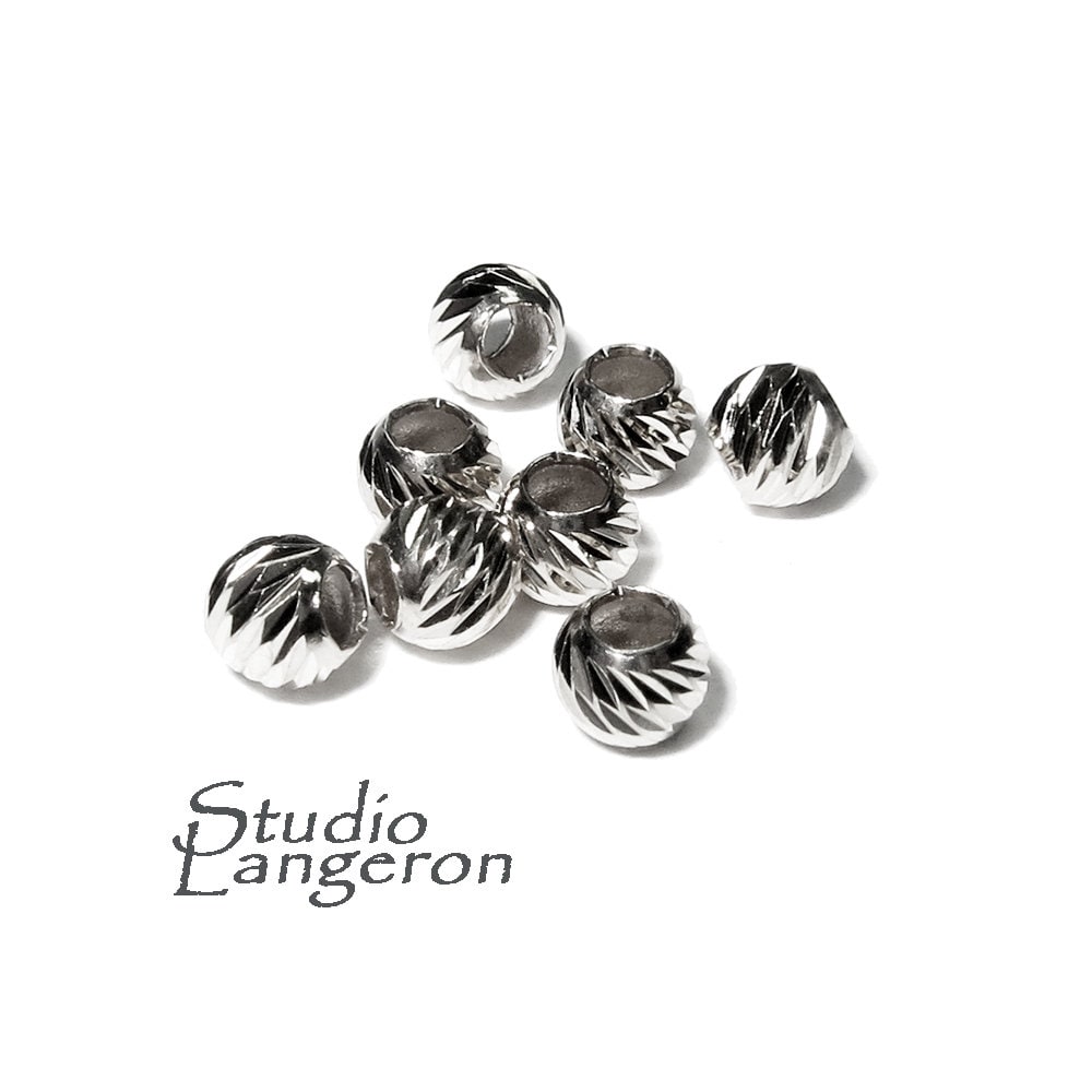 14K solid white gold diamond cut beads size 2.5, 3.0 mm, solid gold beads, Jewelry making, White gold beads, diamond cut beads - 1 piece