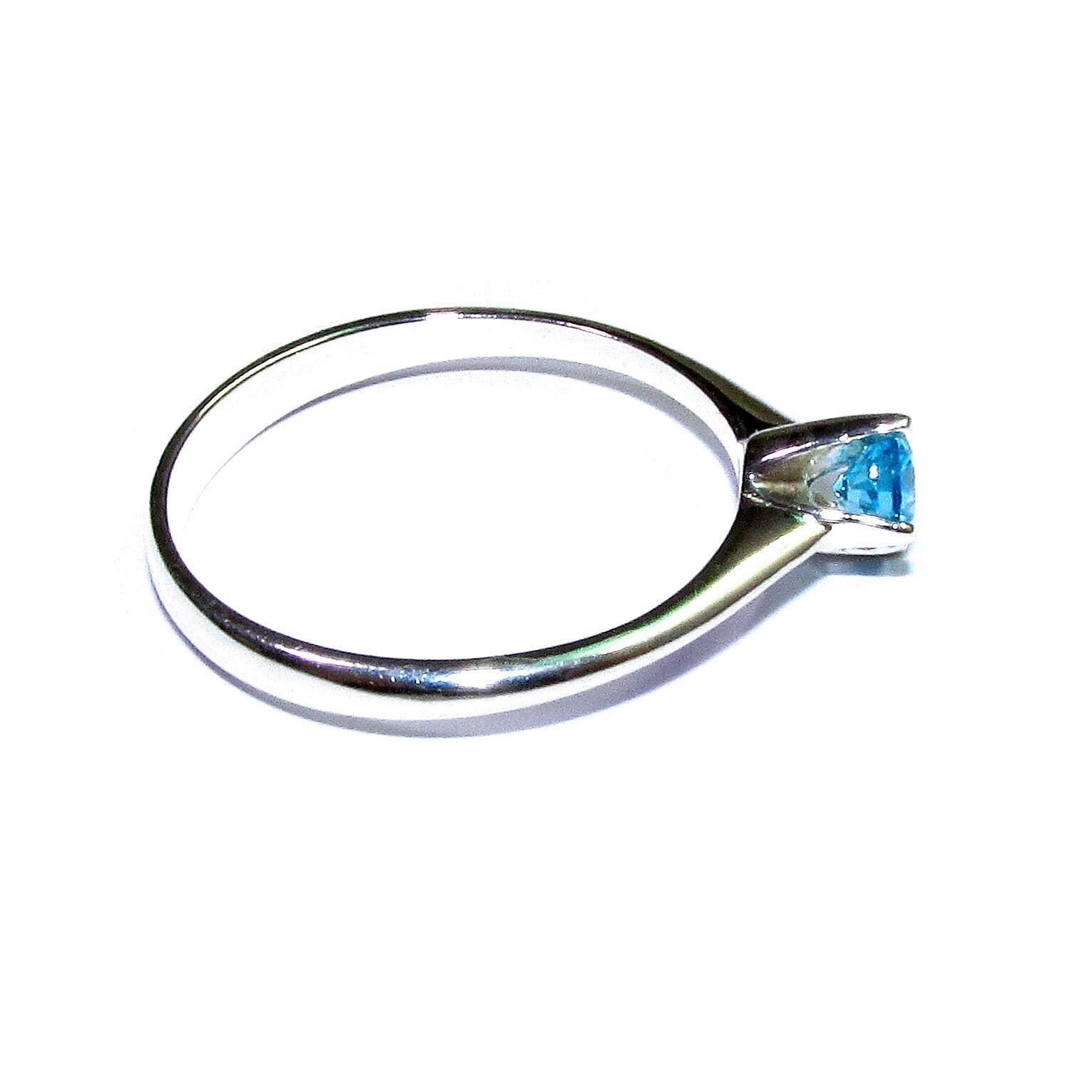Blue topaz ring 925 sterling silver size 8, Handmade ring, single copy, sterling silver, Blue topaz ring, silver ring, gemstone