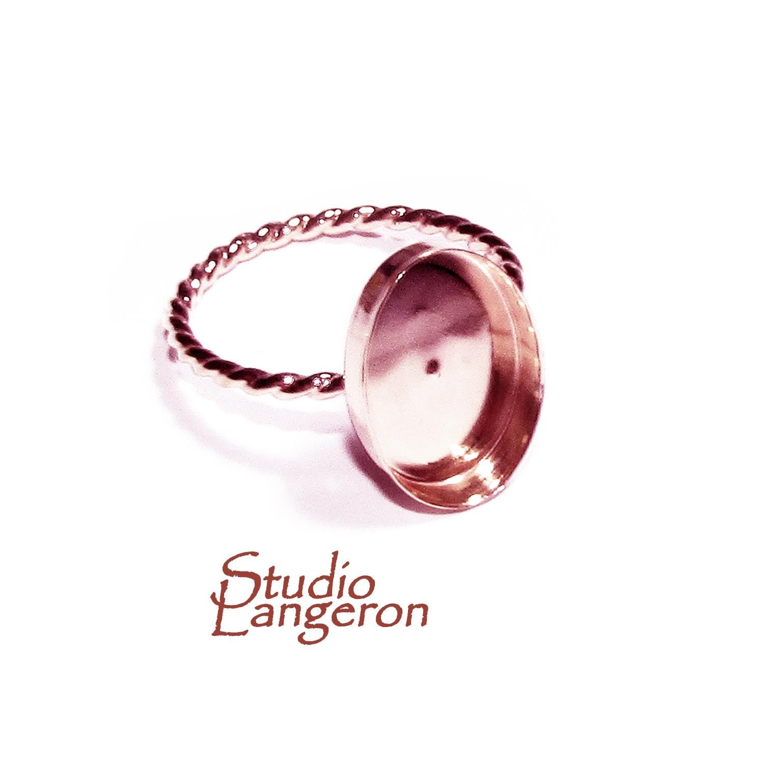 14K Rose gold filled twisted blank ring with bezel cup 10x14mm size 4, 5, 6, 7, 8, 9, 10, 11, Base ring, Bezel cup, Jewelry making - 1 piece