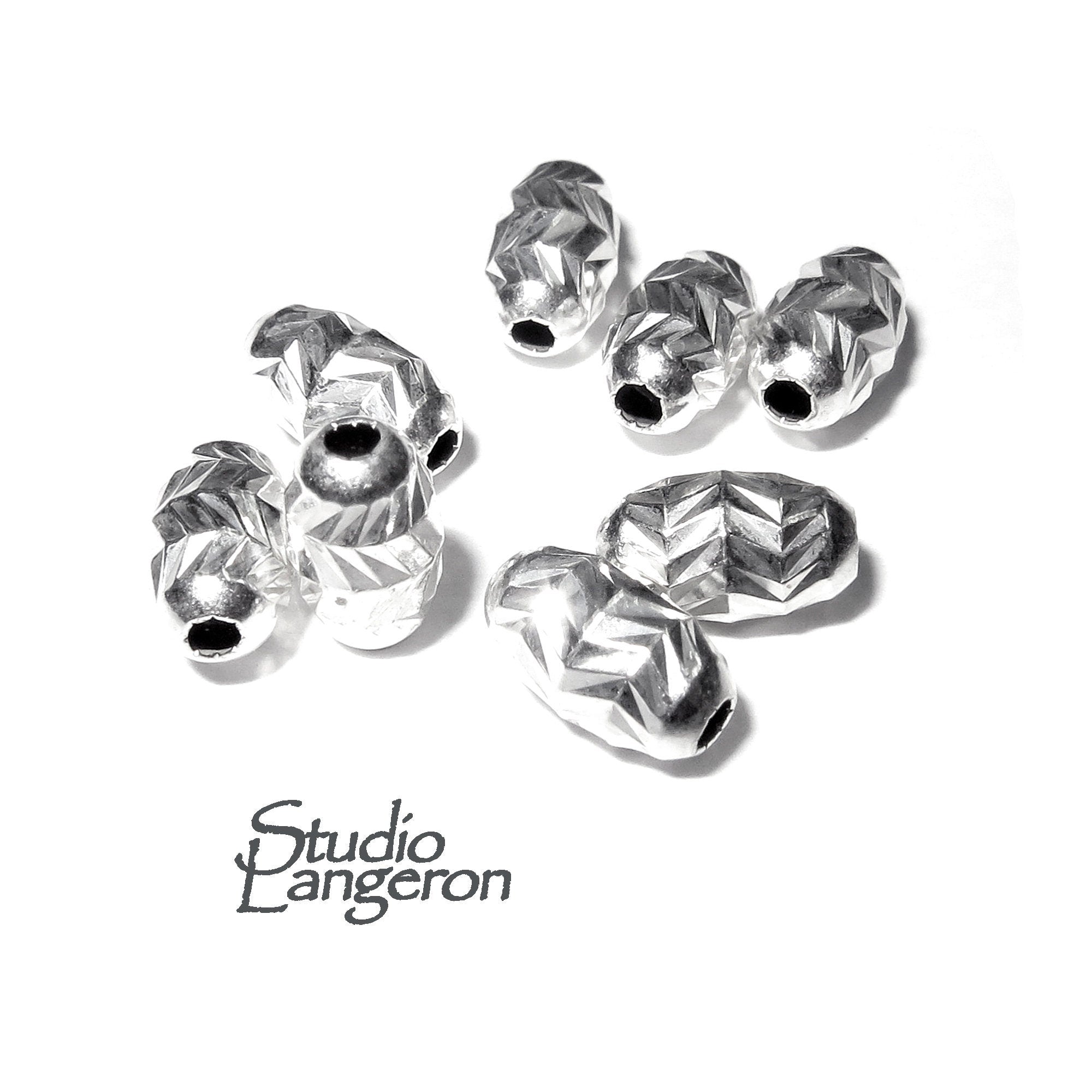 925 Sterling Silver Diamond cut shiny oval Beads Size 4.0x6.5 mm, Jewelry making, Diamond cut, oval Beads, Silver oval beads - 1 piece