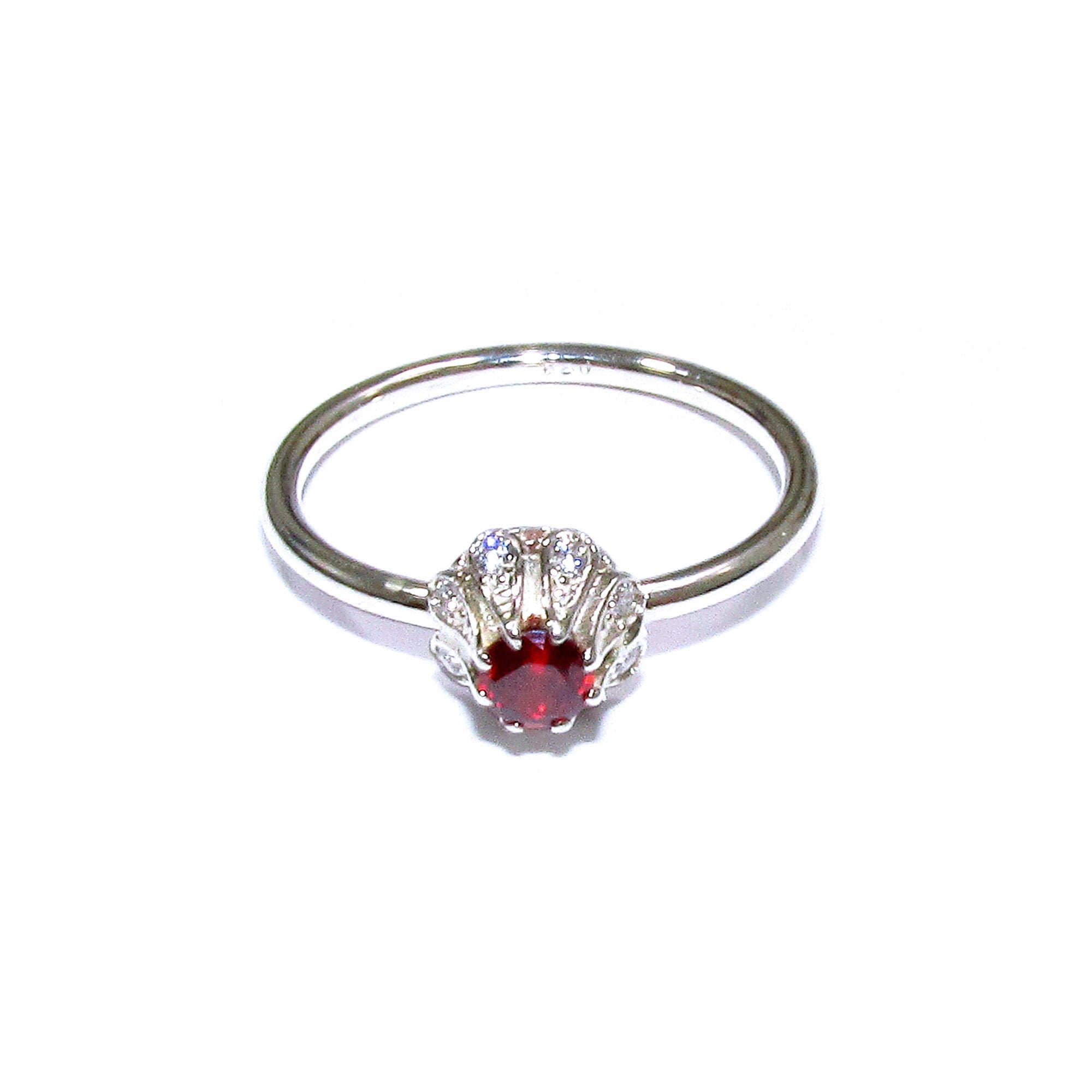 Garnet ring 925 sterling silver size 6, handmade ring, single copy, sterling silver, Garnet, 925 silver ring, gemstone, Gift ring