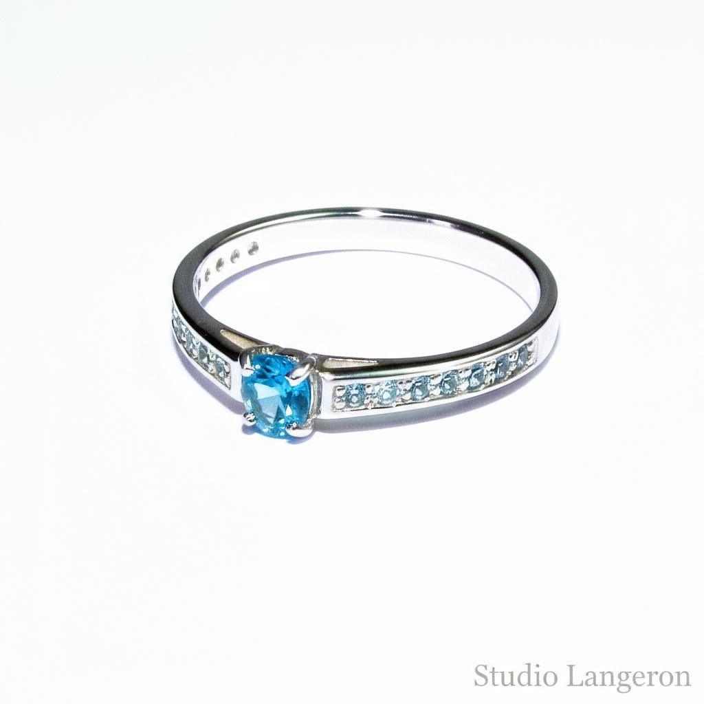 Blue topaz ring 925 sterling silver size 5 1/2, Handmade ring, single copy, sterling silver, Blue topaz ring, silver ring, gemstone