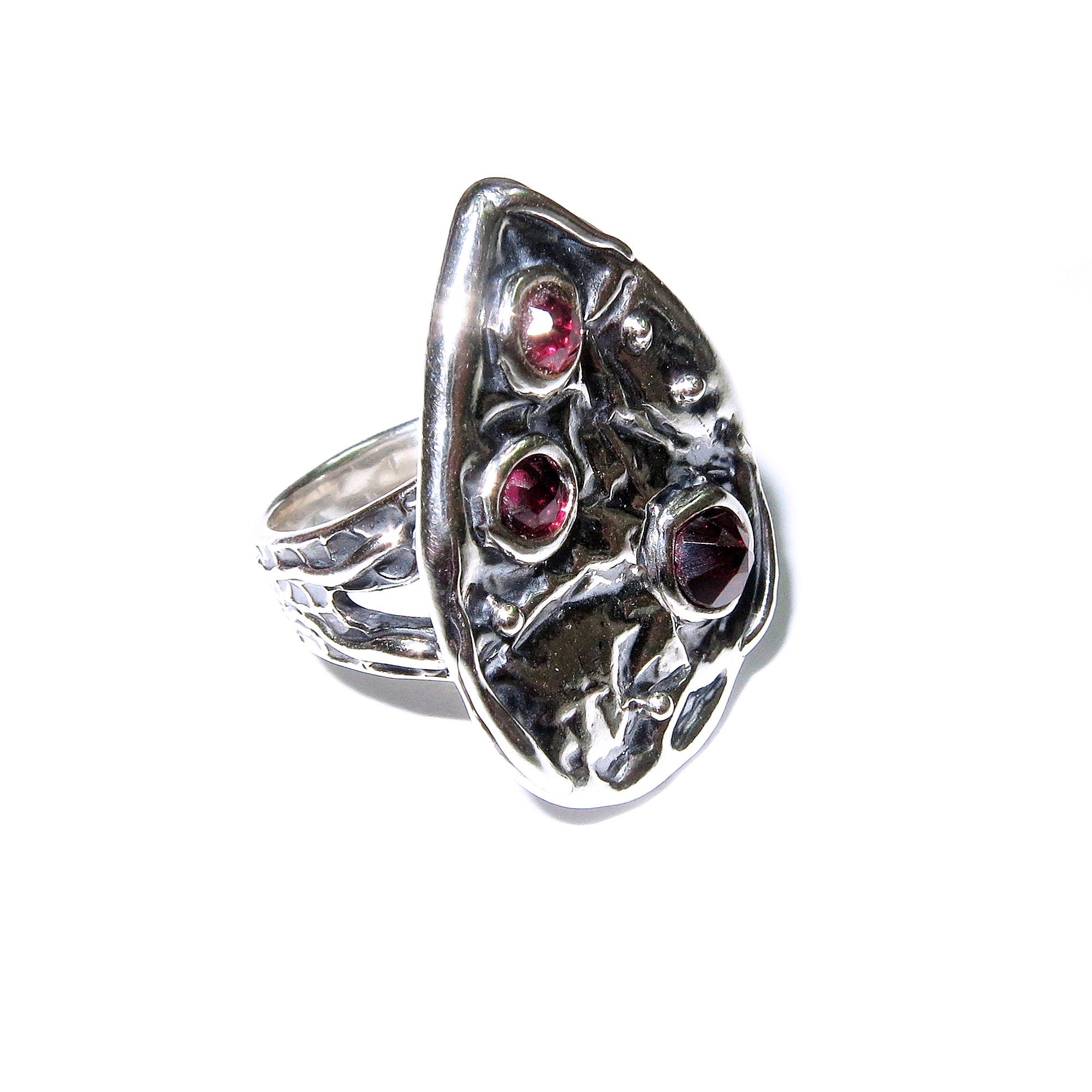 Garnet ring 925 sterling silver size 5, Handmade ring, single copy, 925 sterling silver, Garnet, Statement ring, Garnet gemstone