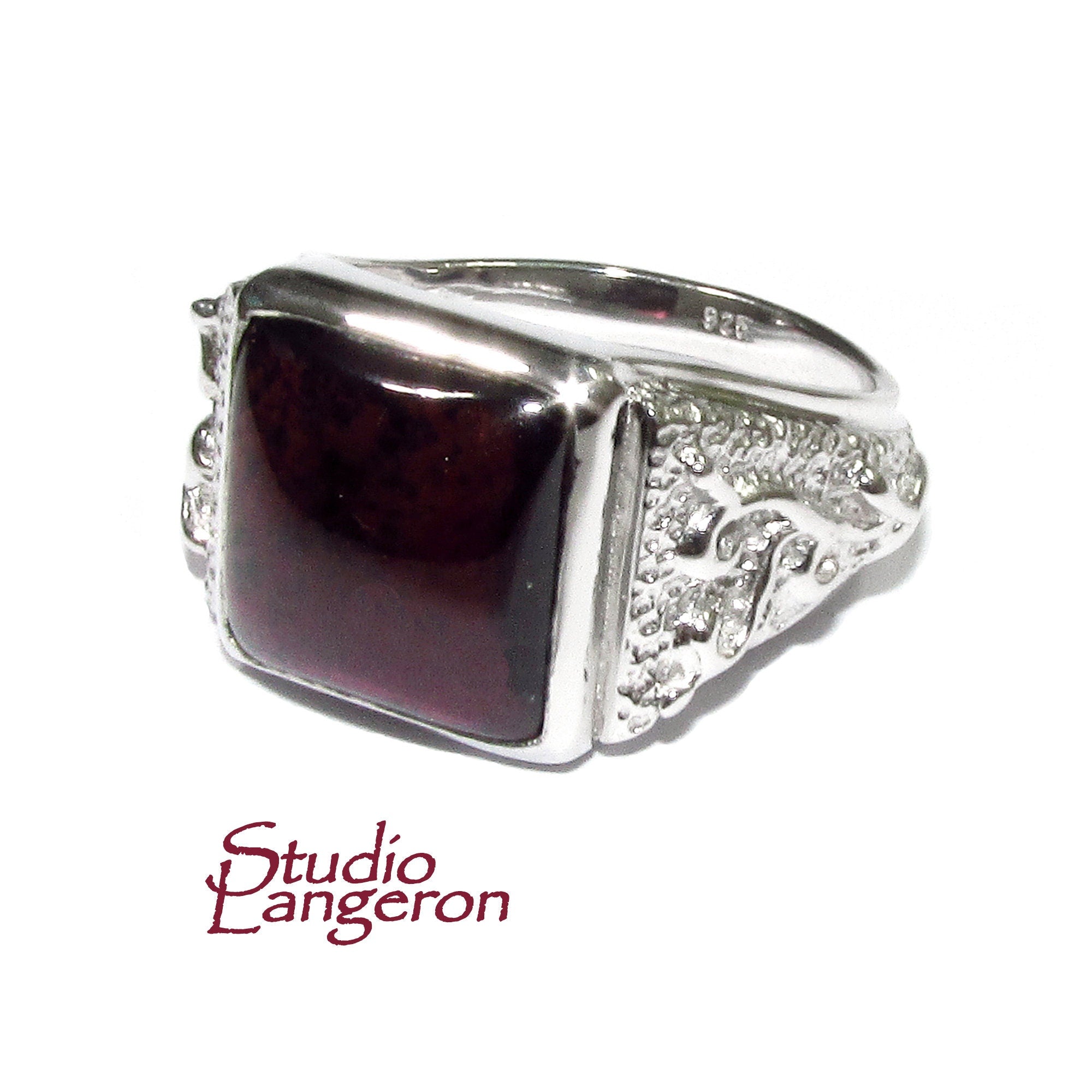Garnet handmade ring 925 sterling silver size 8 1/2, Handmade ring, single copy, Natural garnet, silver ring, gemstone, Garnet ring