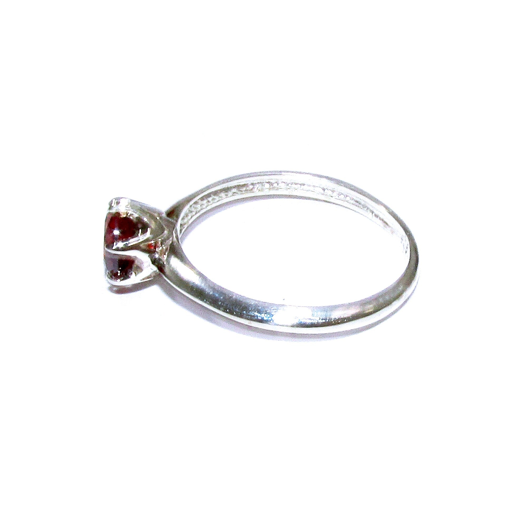 Garnet ring 925 sterling silver size 5 1/2, handmade ring, single copy, sterling silver, Garnet, 925 silver ring, gemstone, Gift ring