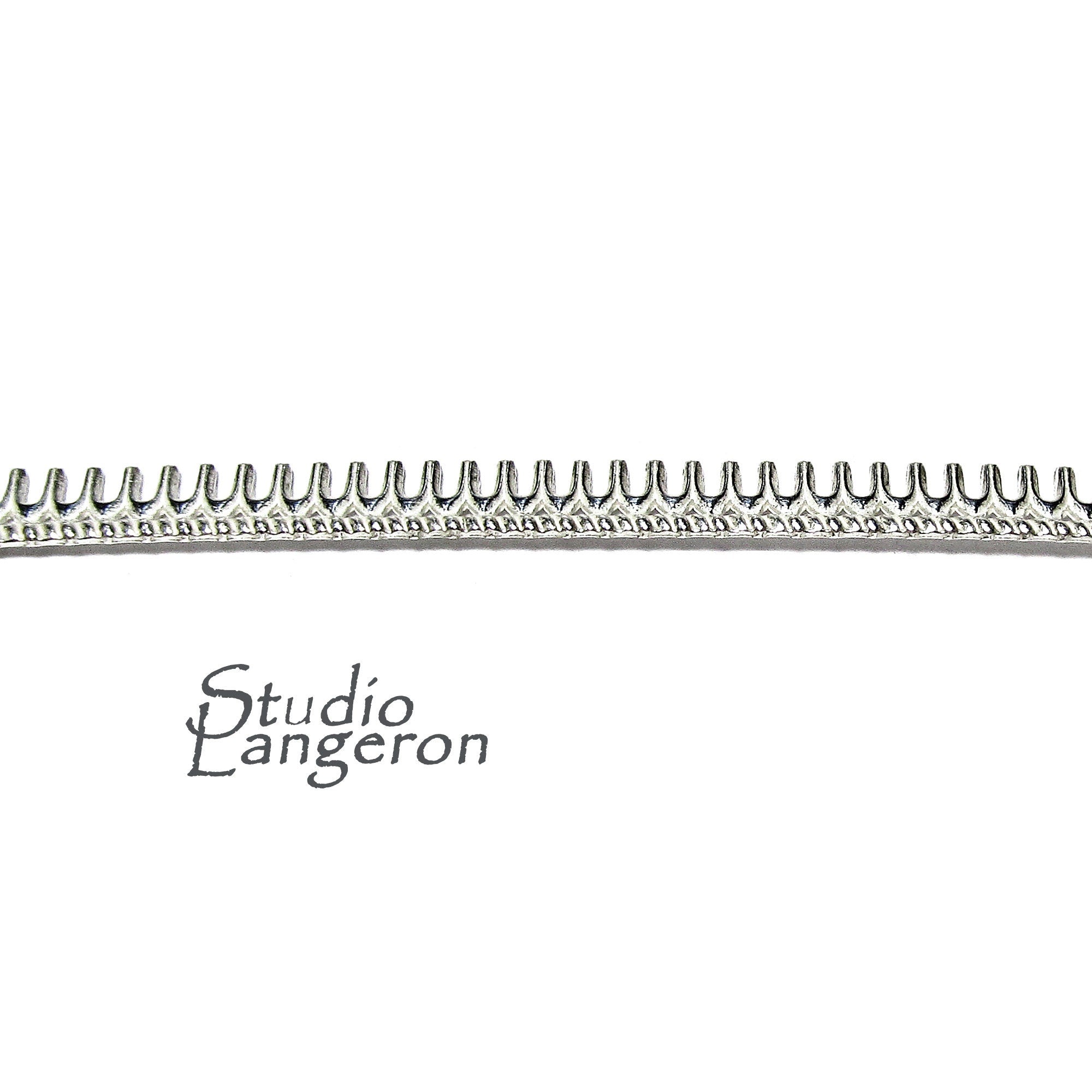 935 Argentium Silver Bezel wire, Gallery wire, Gallery ribbon, Gallery pattern, Argentium silver, Wire, Jewelry making - 4 inch (10 cm)