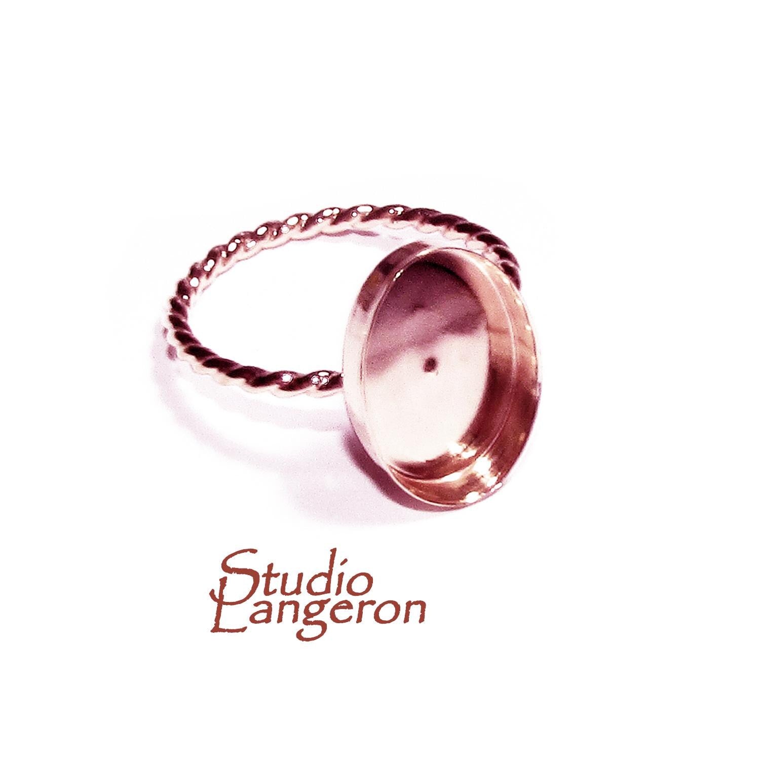 14K Rose gold filled twisted blank ring with bezel cup 10x12mm size 4 - 11, Base ring, Bezel cup, Jewelry making, Rose gold filled - 1 piece