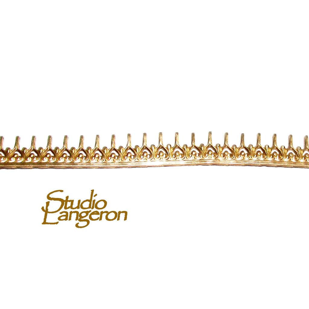 14K Yellow Gold filled Gallery wire, Bezel wire, Gallery ribbon, Gallery pattern, Gold Filled Wire, Jewelry making, Setting - 4 inch (10 cm)