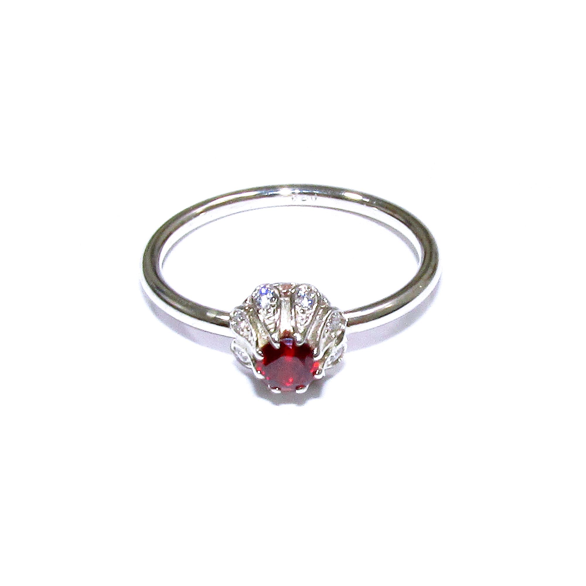 Garnet ring 925 sterling silver size 8 1/2, handmade ring, single copy, sterling silver, Garnet, 925 silver ring, gemstone, Gift ring