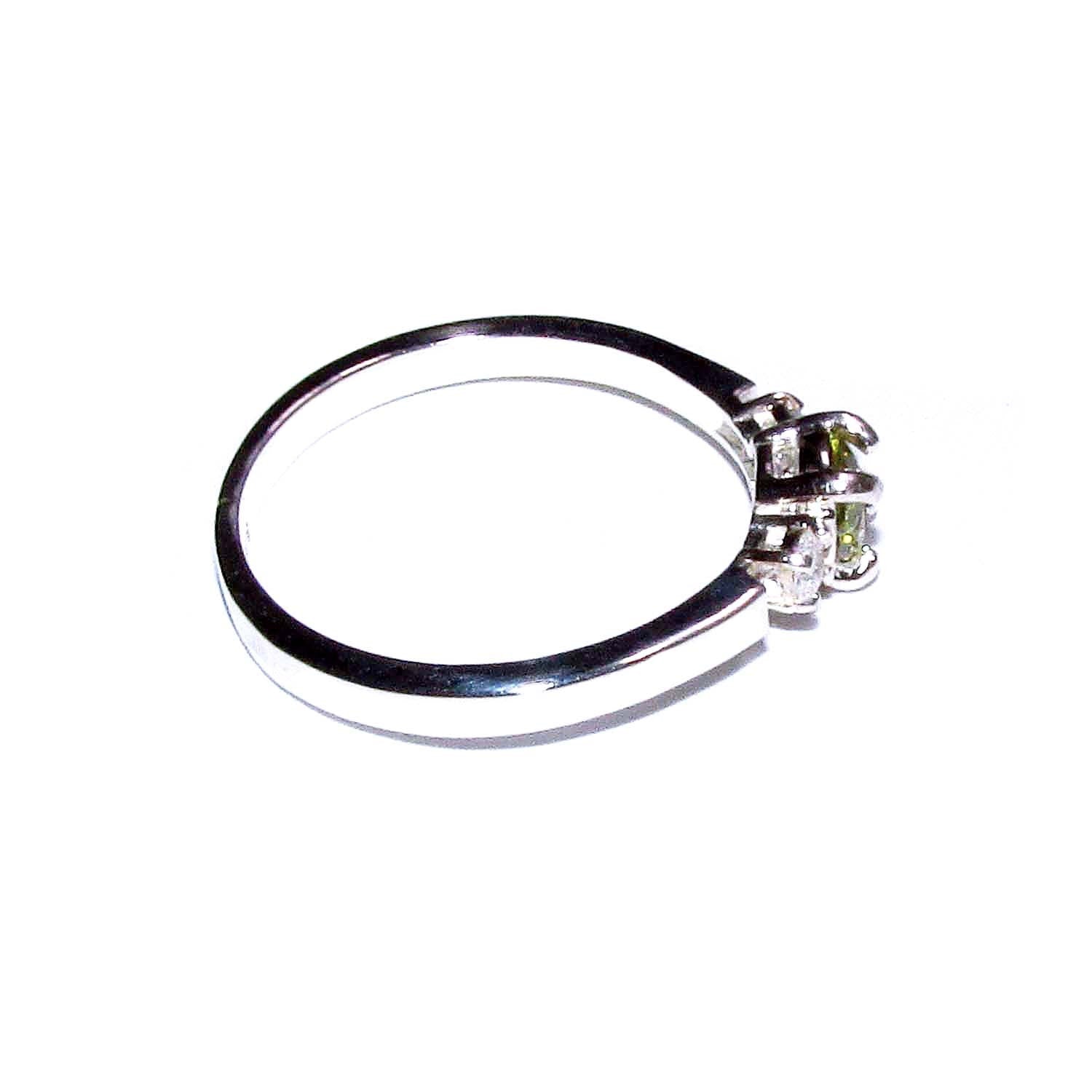 Peridot ring 925 sterling silver size 5, handmade ring, single copy, sterling silver, Peridot, 925 silver ring, gemstone, red ring