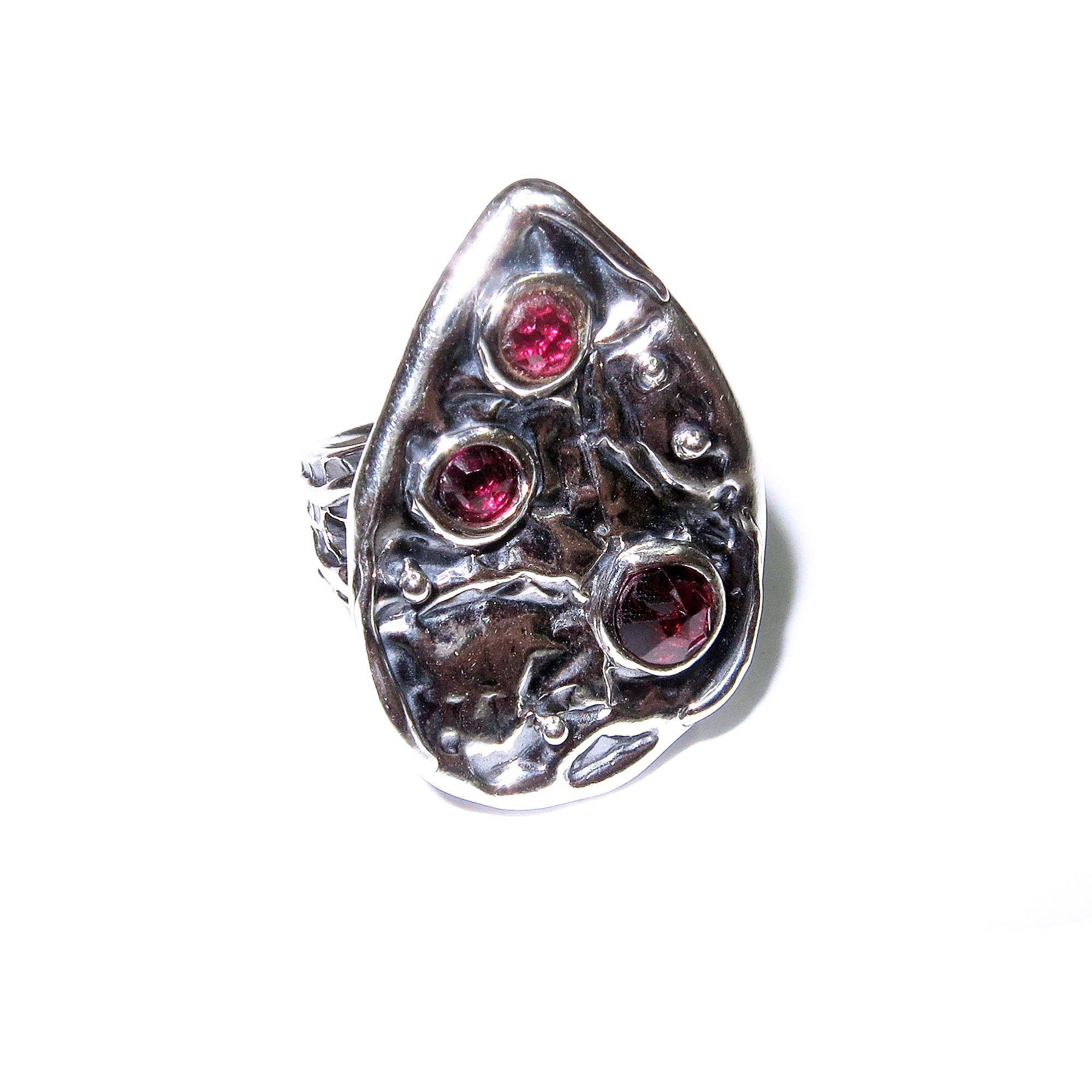 Garnet ring 925 sterling silver size 5, Handmade ring, single copy, 925 sterling silver, Garnet, Statement ring, Garnet gemstone