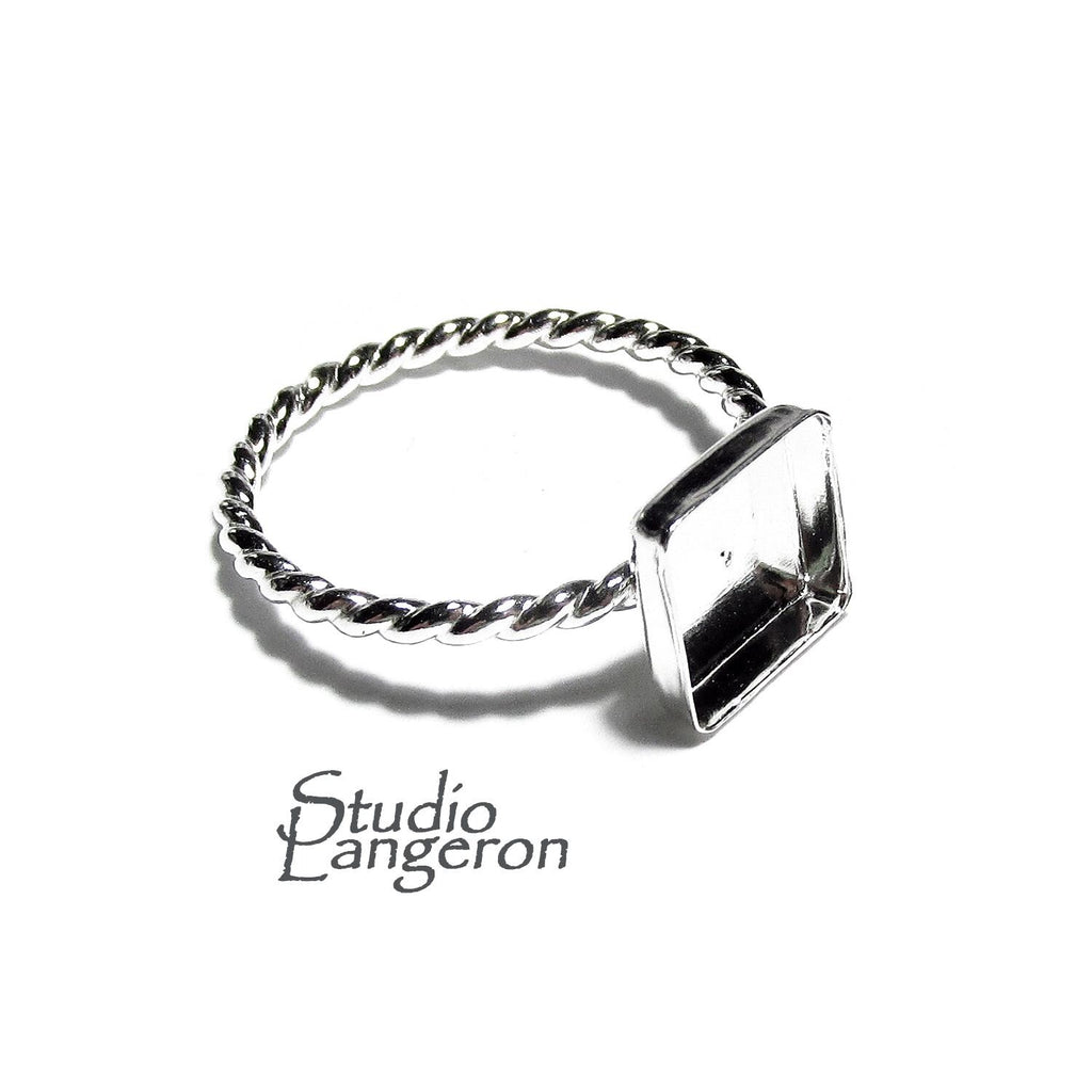 925 sterling silver twisted blank ring with bezel cup 8x8mm size 4, 5, 6, 7, 8, 9, 10, 11, bezel cup, base ring, Jewelry making - 1 piece