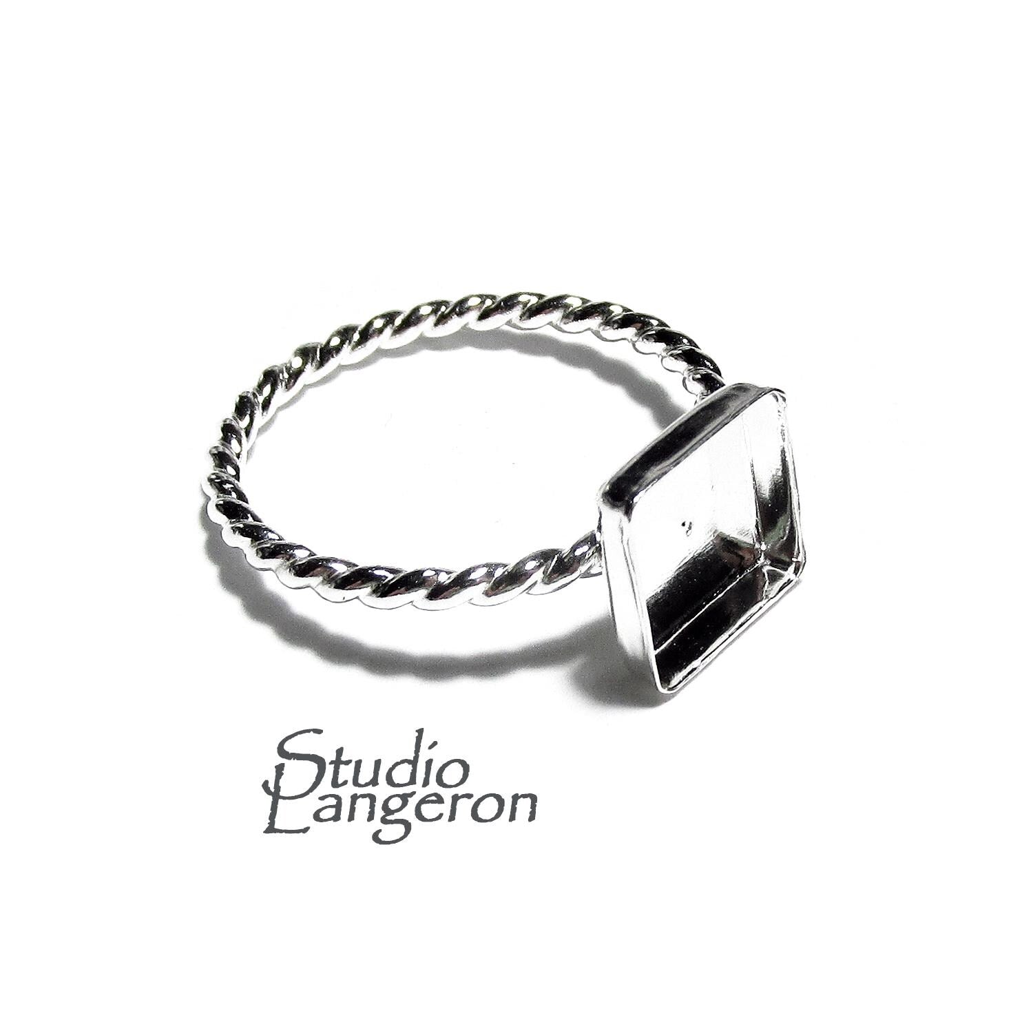 925 sterling silver twisted blank ring with bezel cup 8x8mm size 4, 5, 6, 7, 8, 9, 10, 11, bezel cup, base ring, Jewelry making - 1 piece