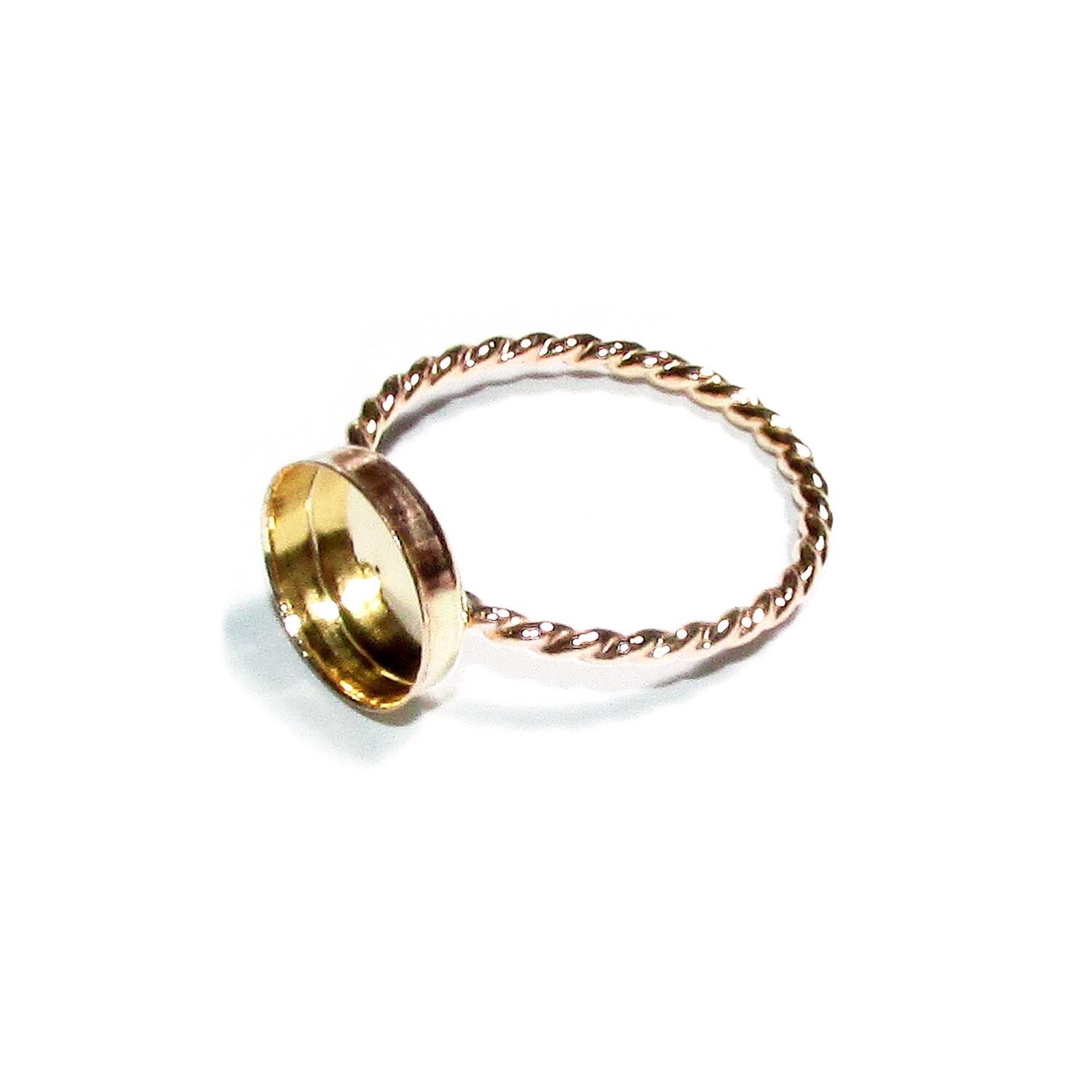 14K Yellow gold filled twisted blank ring with bezel cup 10mm size 4 - 11, Jewelry making, Mounting ring, bezel cup, setting - 1 piece