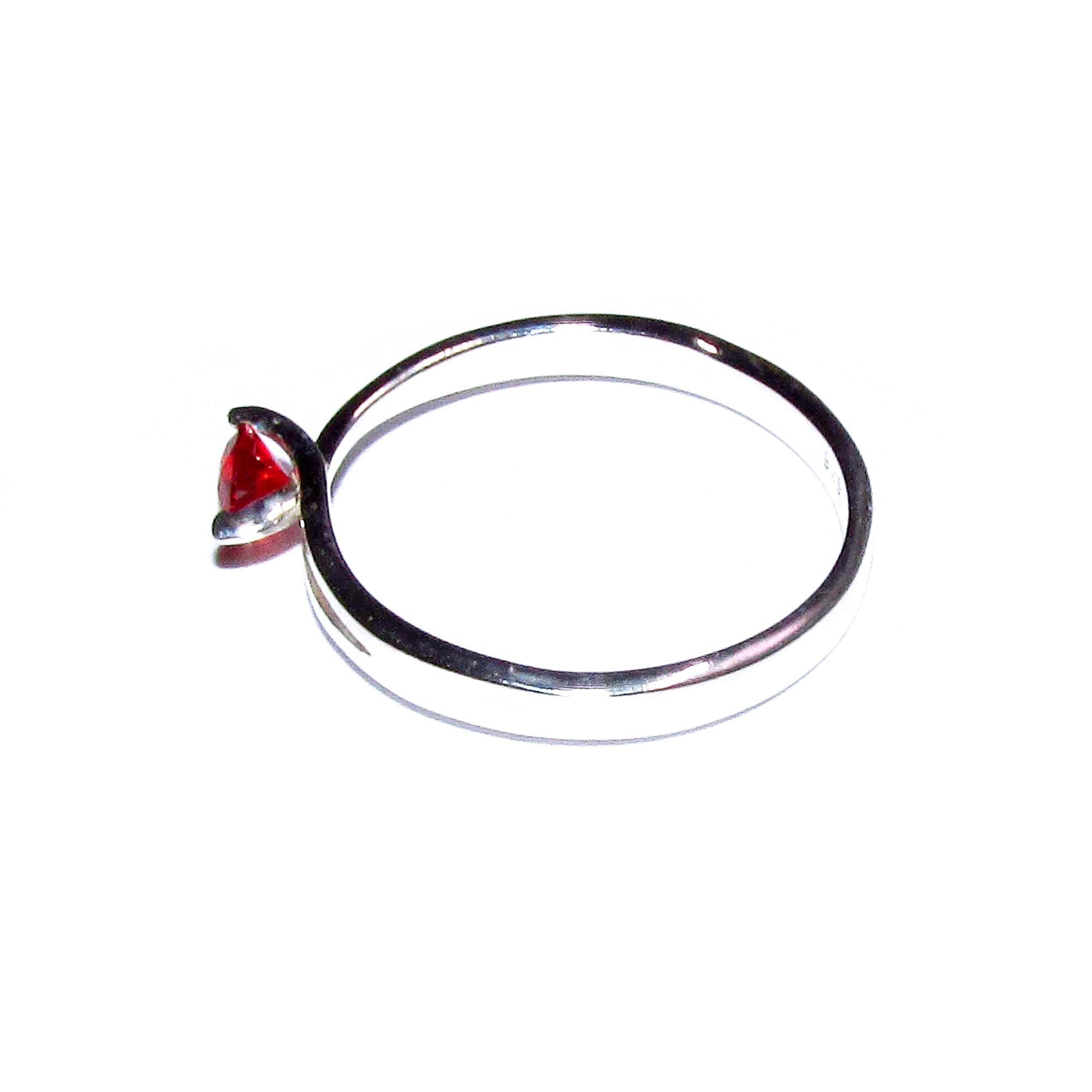 Garnet ring 925 sterling silver size 6 1/2, handmade ring, single copy, sterling silver, Garnet, 925 silver ring, gemstone, red ring