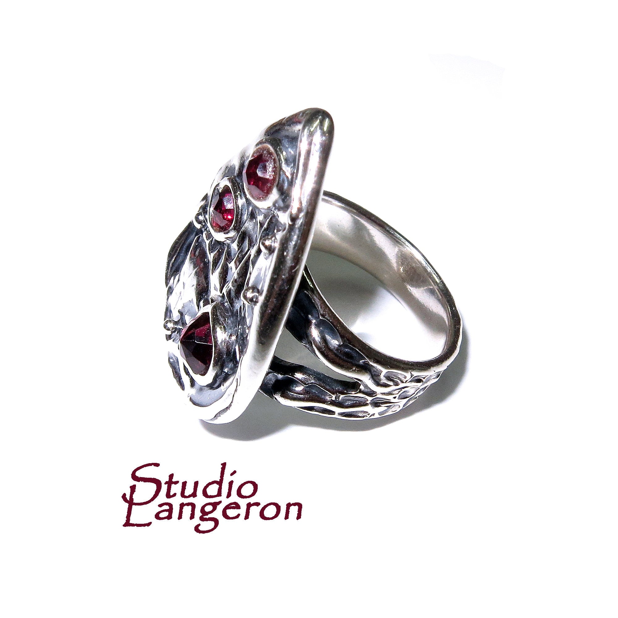 Garnet ring 925 sterling silver size 5, Handmade ring, single copy, 925 sterling silver, Garnet, Statement ring, Garnet gemstone