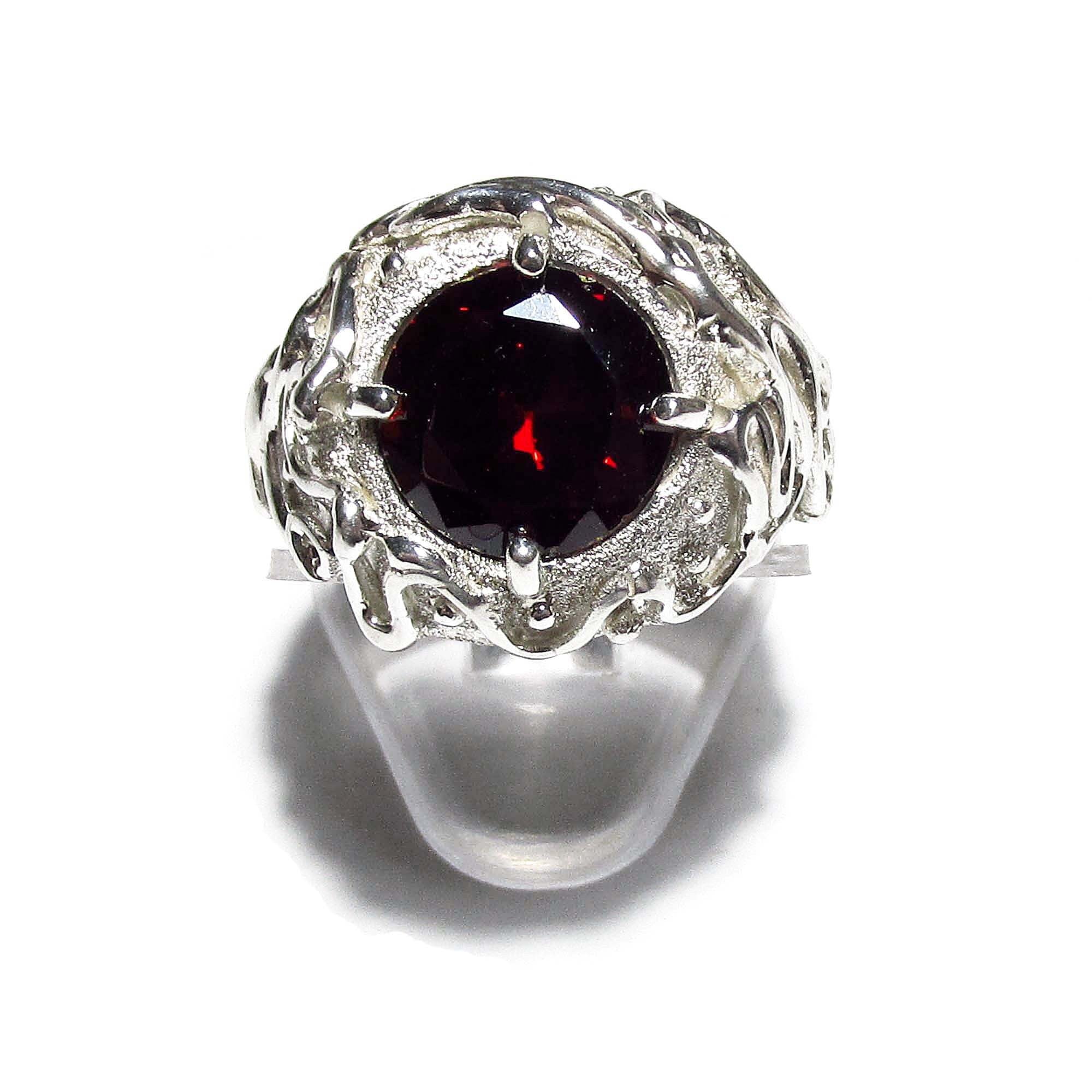Statement Garnet ring 925 sterling silver size 8, Handmade ring, single copy, sterling silver, Garnet ring,  silver ring, red gemstone