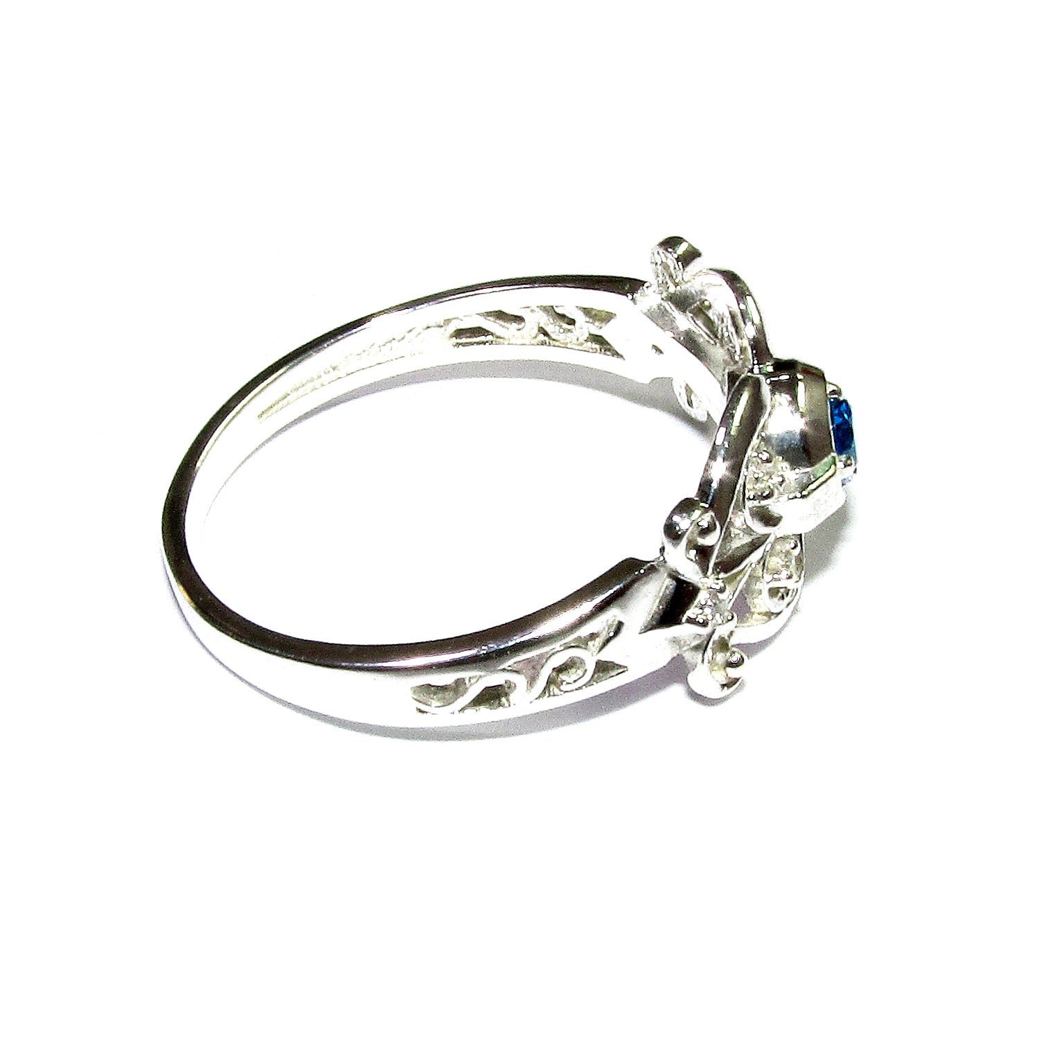 Blue topaz ring 925 sterling silver size 7, Handmade ring, single copy, sterling silver, Blue topaz ring, silver ring, gemstone