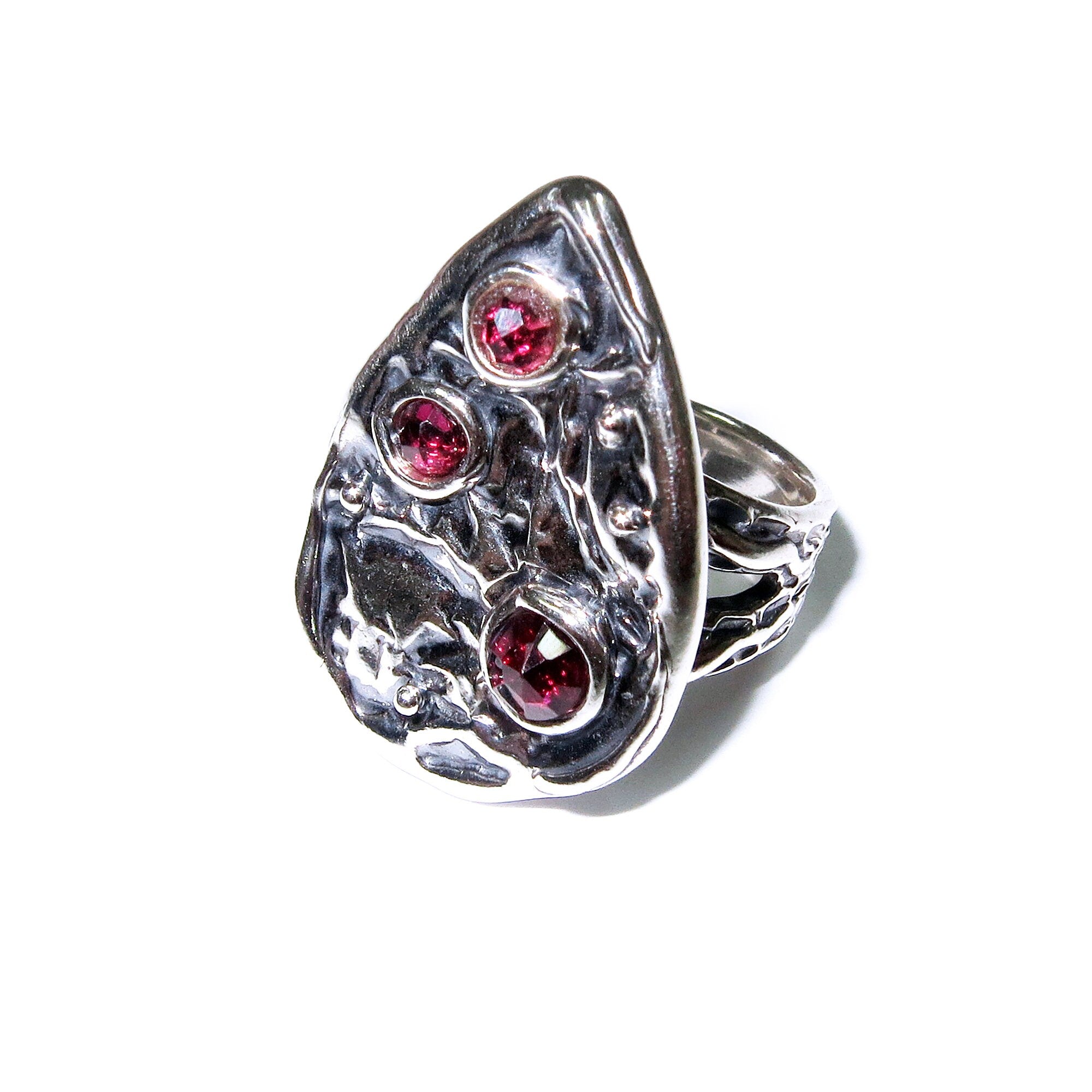 Garnet ring 925 sterling silver size 5, Handmade ring, single copy, 925 sterling silver, Garnet, Statement ring, Garnet gemstone