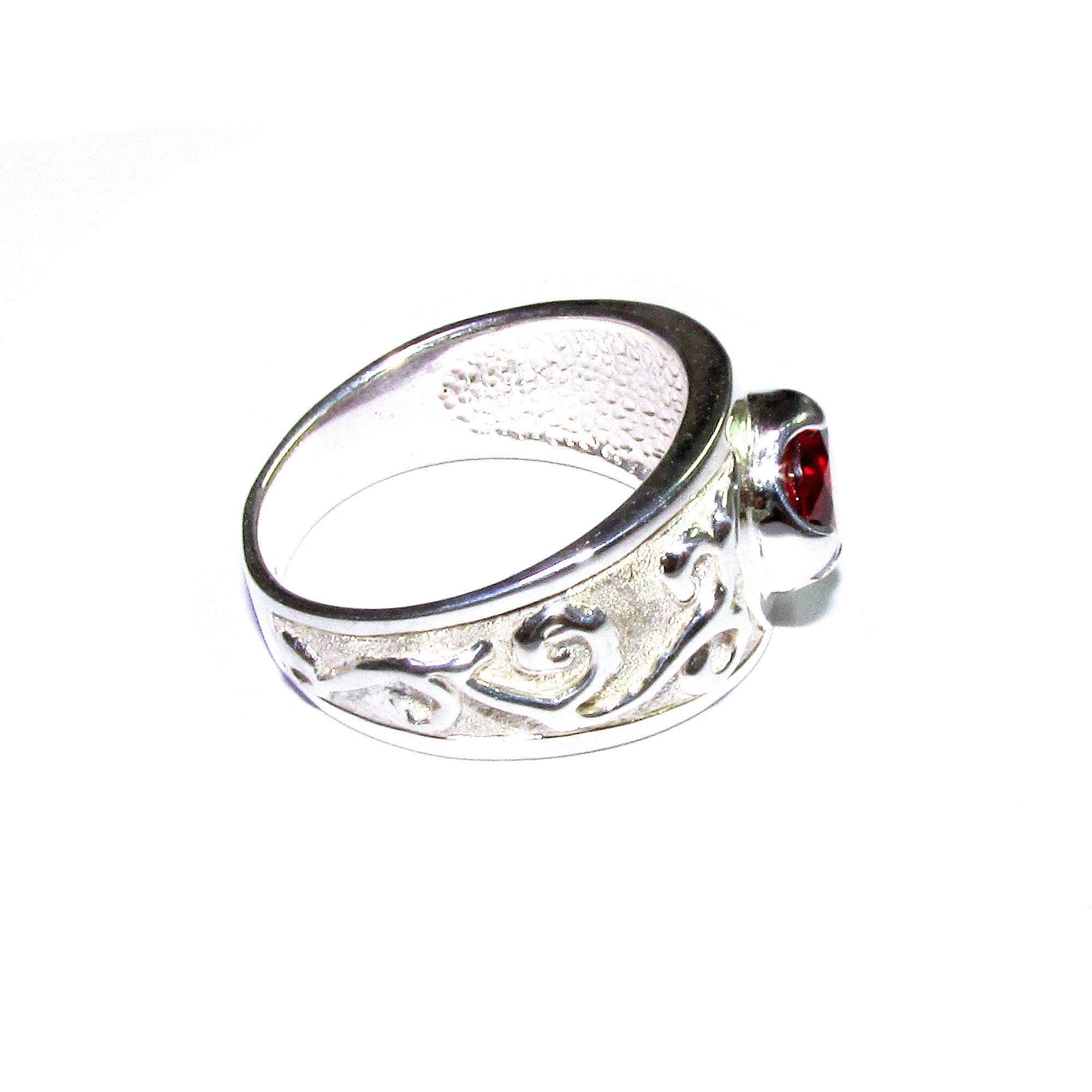 Statement Garnet ring 925 sterling silver size 8, Handmade ring, single copy, sterling silver, Garnet ring,  silver ring, red gemstone