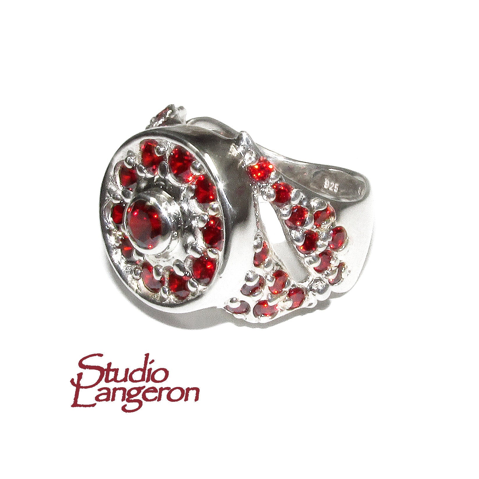 Statement garnet ring 925 sterling silver size 8, Handmade ring, single copy, 925 Silver ring, garnet , silver ring, gemstone, garnet ring