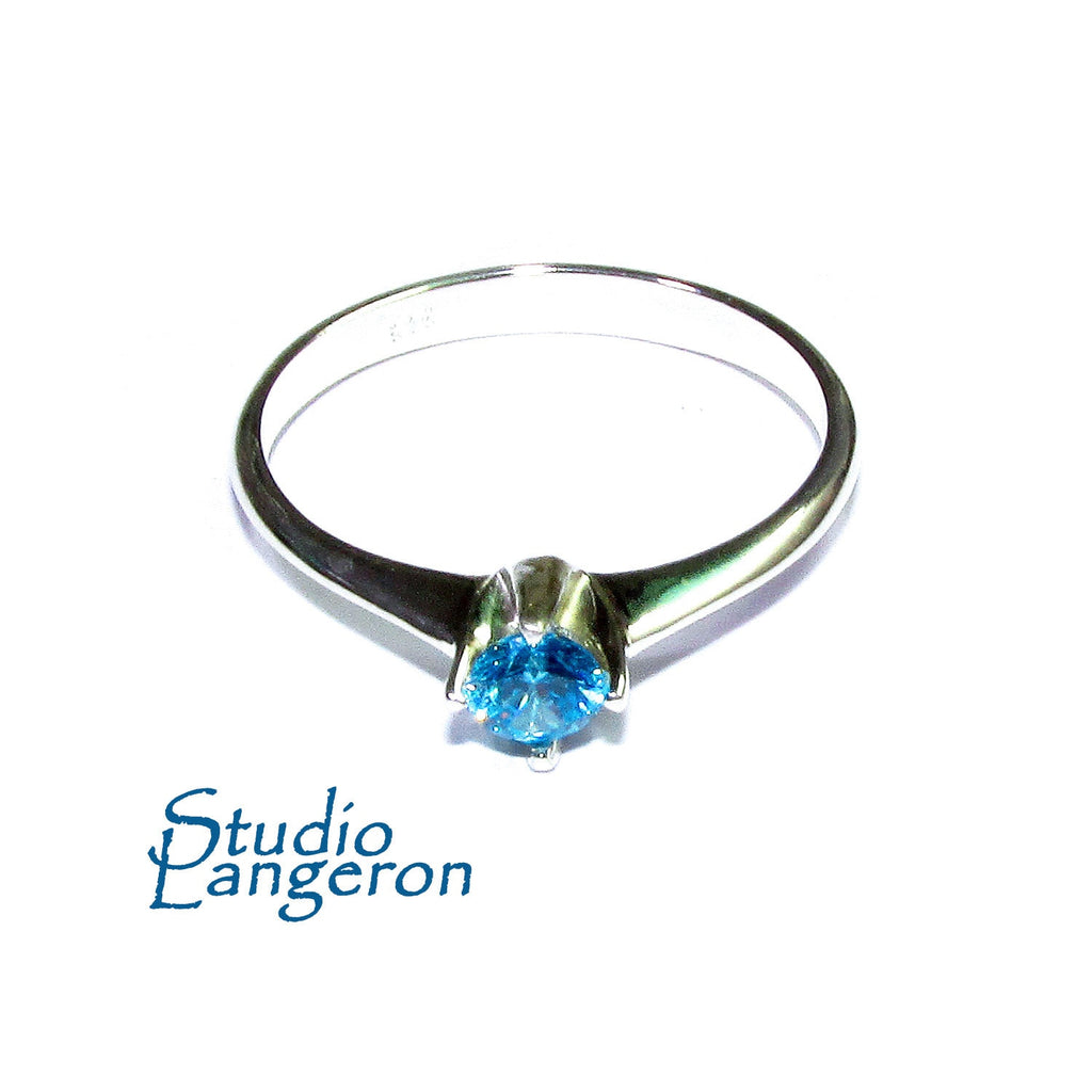 Blue topaz ring 925 sterling silver size 8, Handmade ring, single copy, sterling silver, Blue topaz ring, silver ring, gemstone