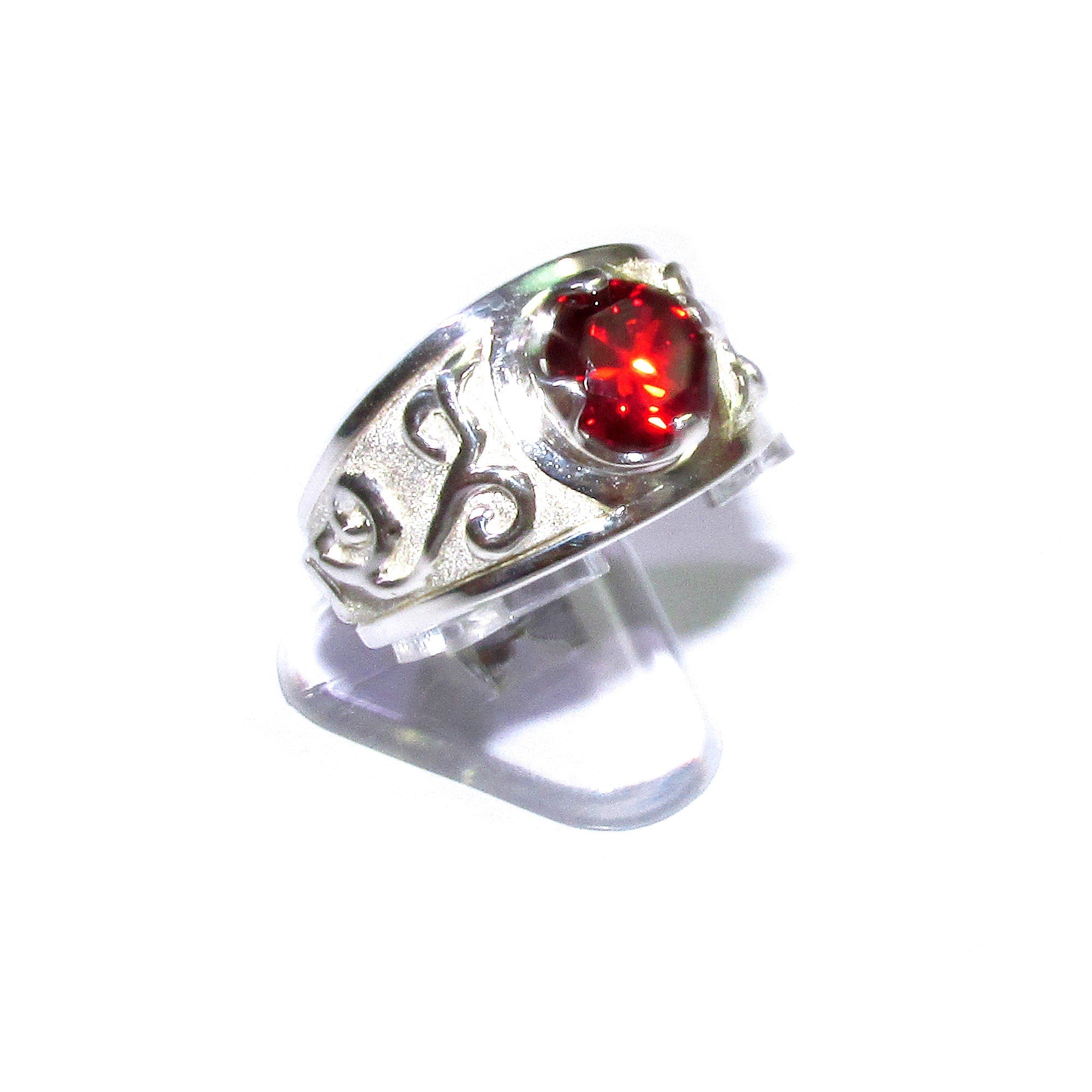 Statement Garnet ring 925 sterling silver size 8, Handmade ring, single copy, sterling silver, Garnet ring,  silver ring, red gemstone