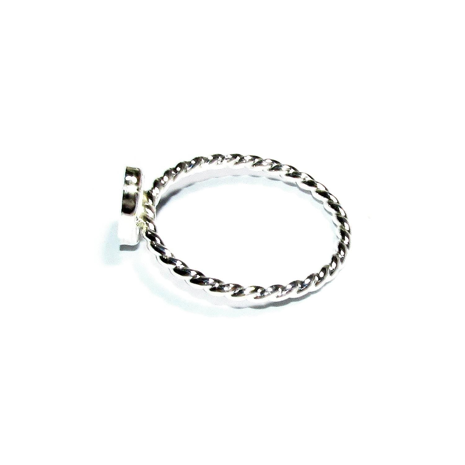 925 sterling silver twisted blank ring with bezel cup 6x8 mm size 4, 5, 6, 7, 8, 9, 10, 11, bezel cup, base ring, Jewelry making - 1 piece