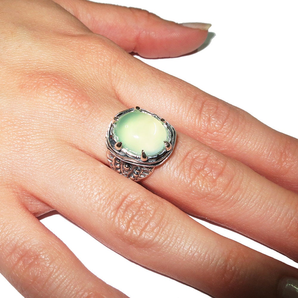 Statement Chalcedony ring 925 sterling silver size 6 1/2, Handmade ring, single copy, 925 sterling silver, Natural Chalcedony, gemstone