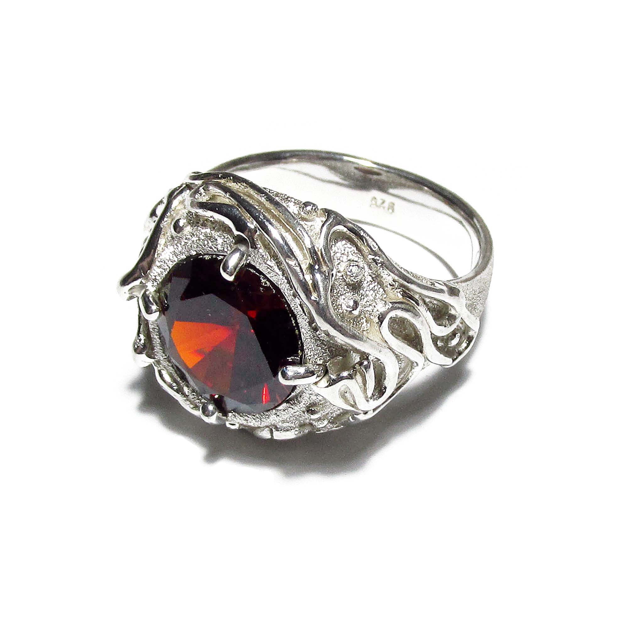 Statement Garnet ring 925 sterling silver size 8, Handmade ring, single copy, sterling silver, Garnet ring,  silver ring, red gemstone